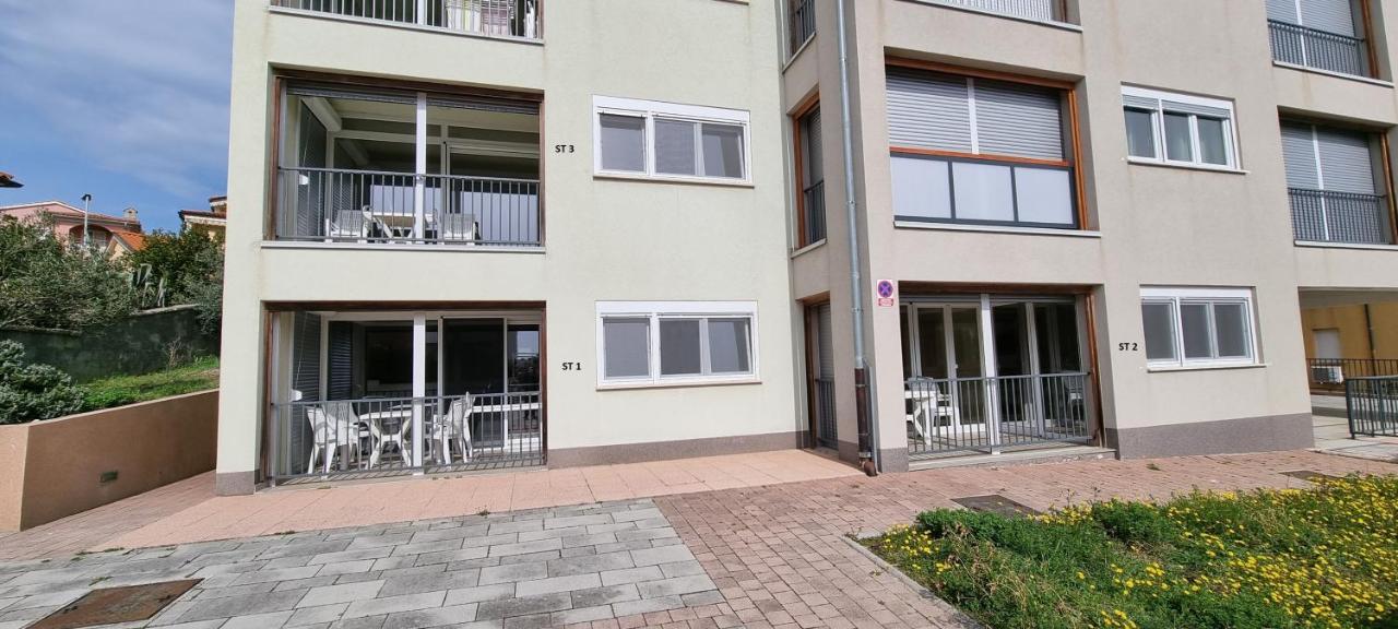 Apartmani Sunce I More Premantura Exterior foto